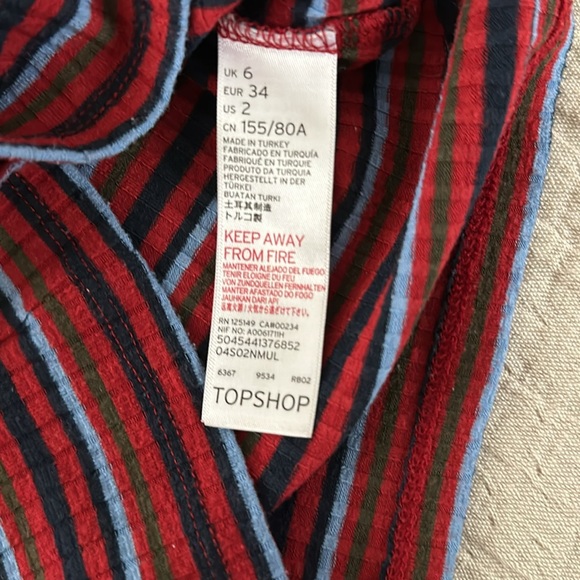 Top Shop | Striped Mock Neck Zip Up Top (US 2) - Picture 4 of 5